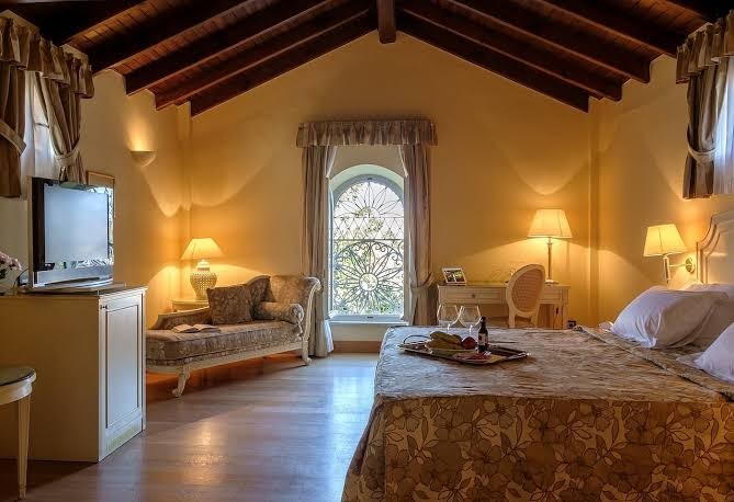 Acanthus Blue Hotel