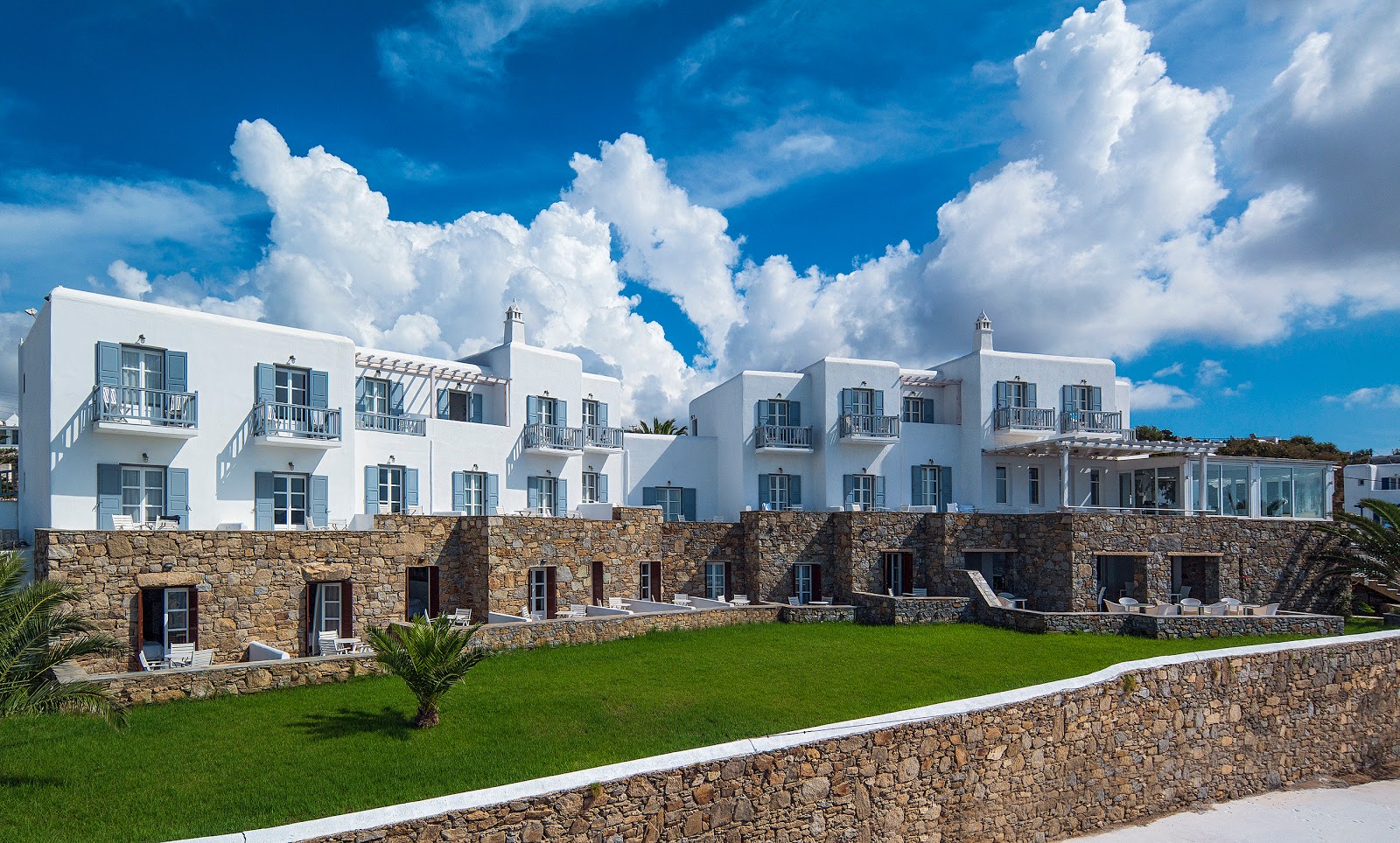 Aeolos Resort