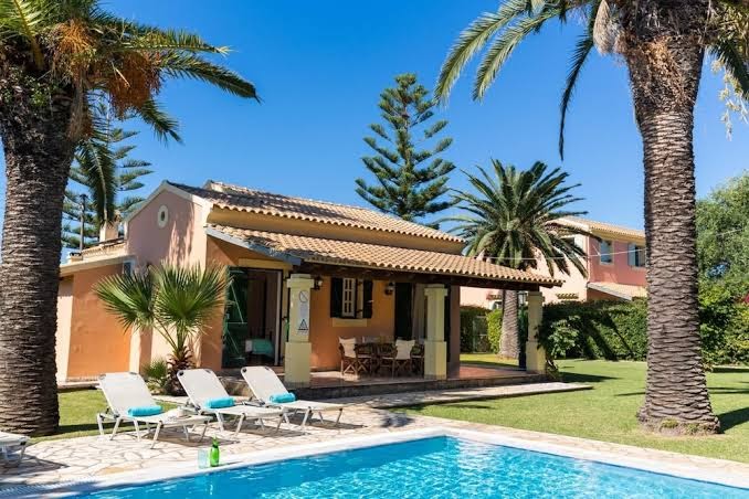 Almyros Villas Resort