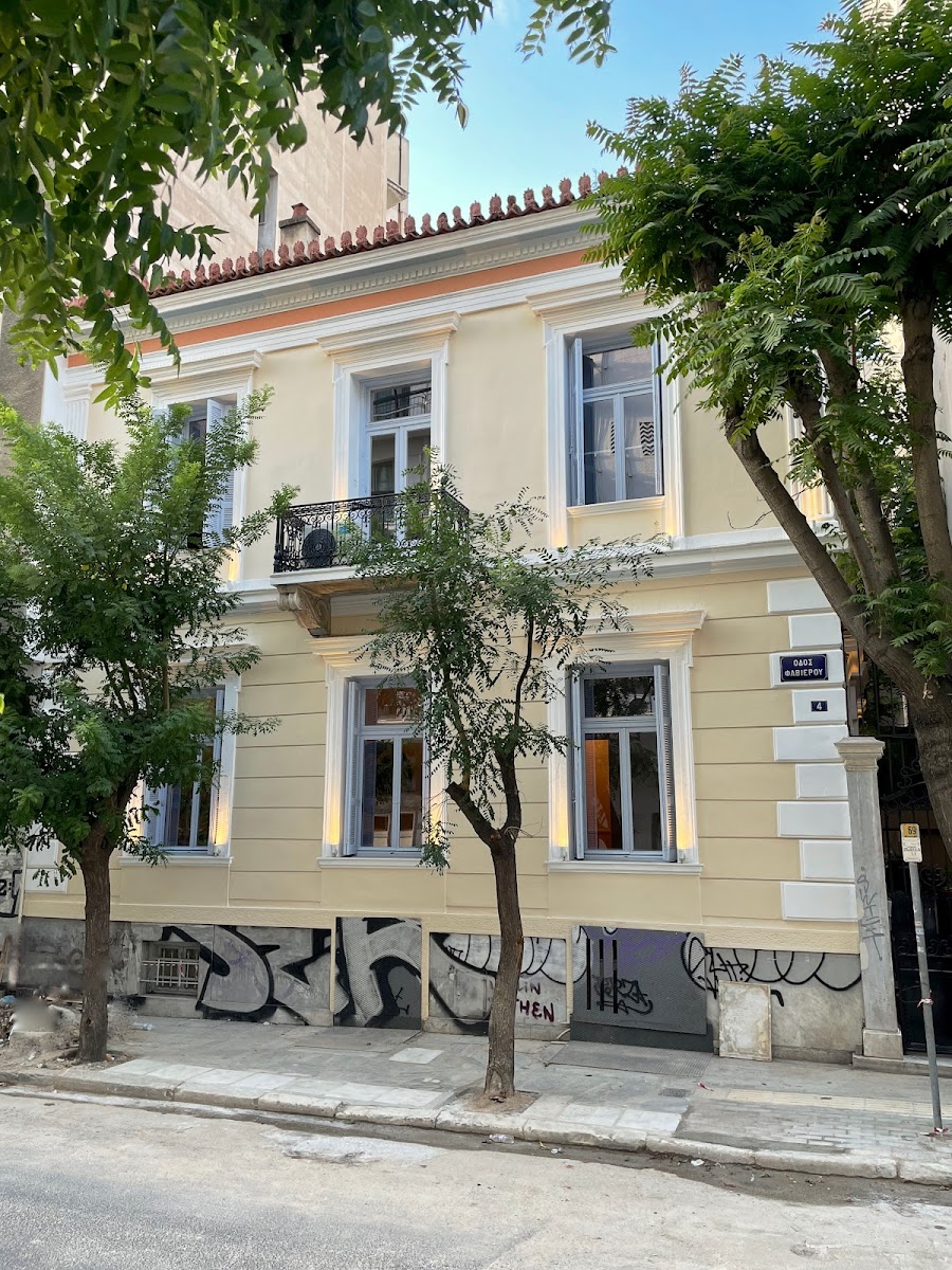 Alpha Residence