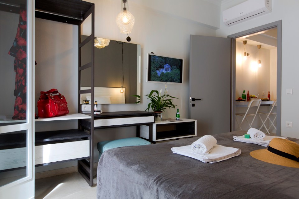 Ami's Only for WOMEN Dormitory