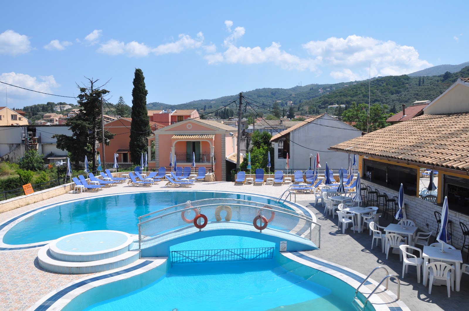 Apraos Bay Hotel