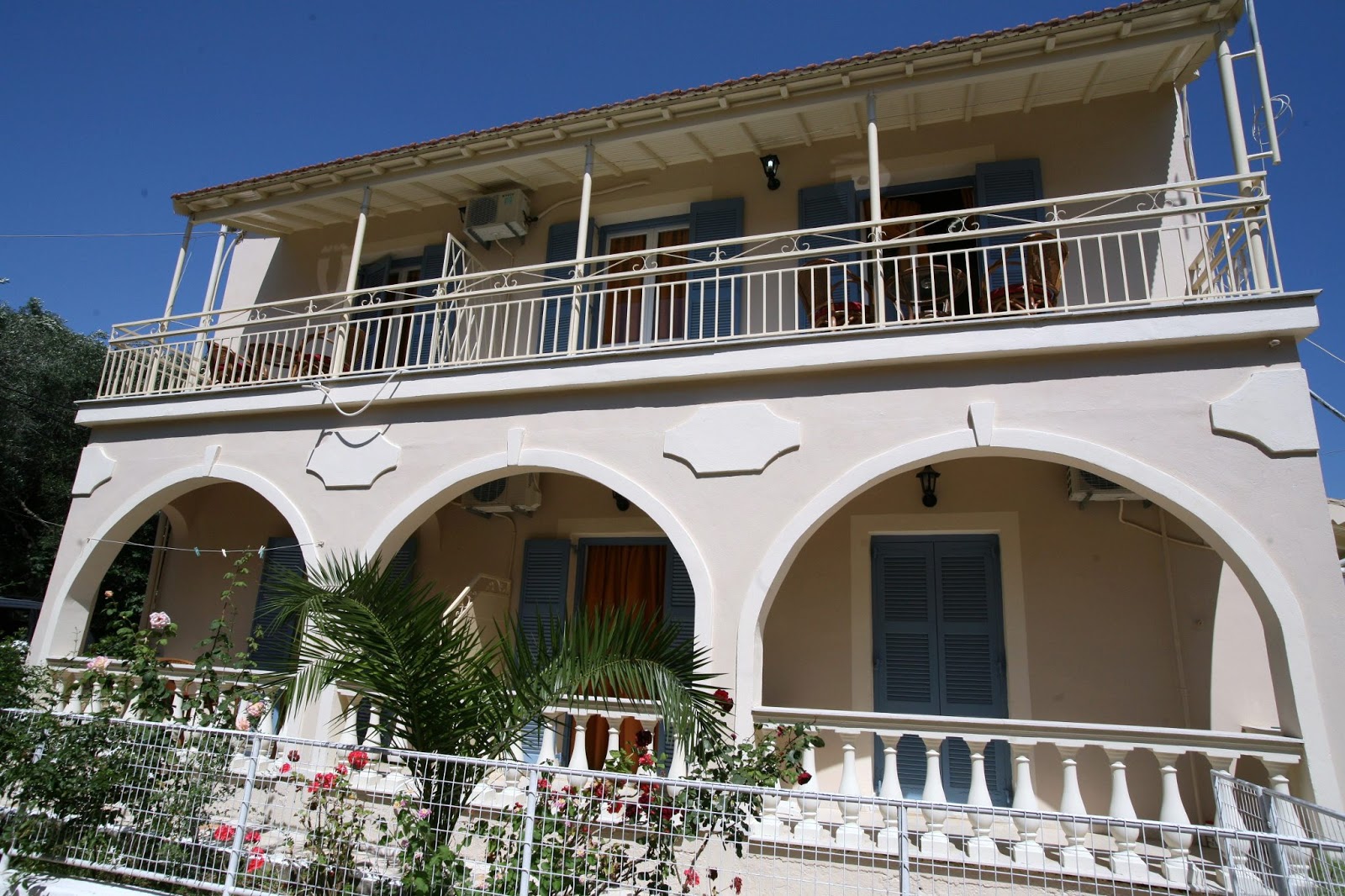 Apraos Bay Hotel