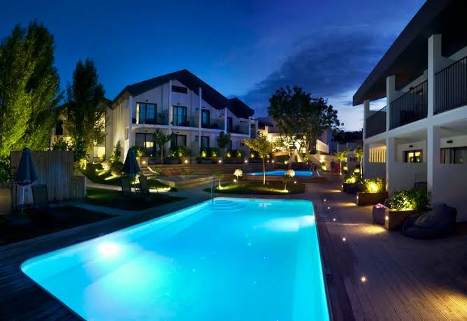 Aqua Bay Suites