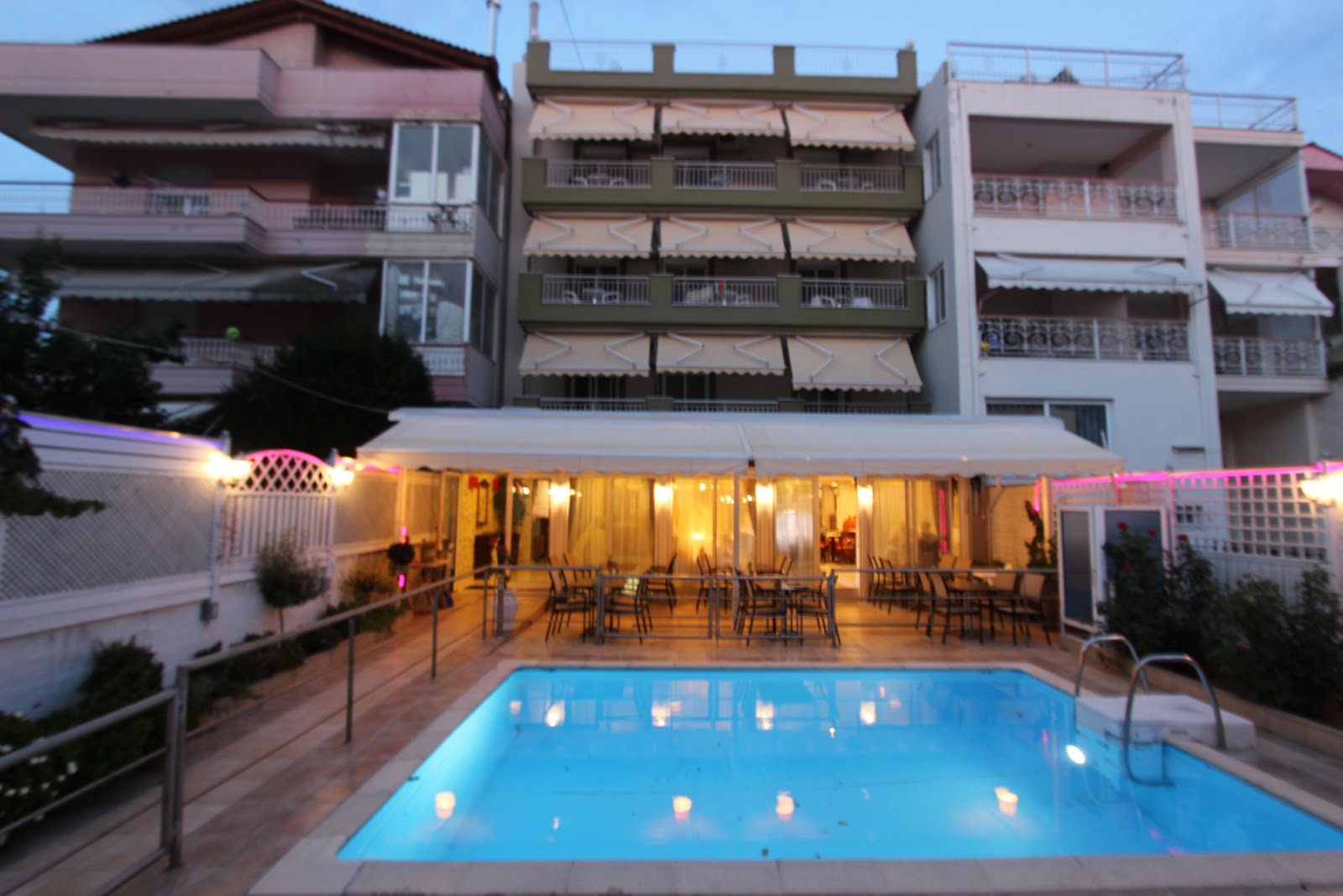 Arias Apartments