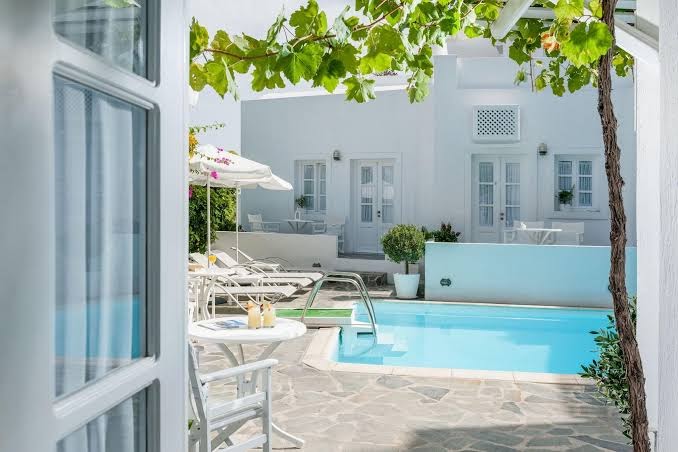 Ayoba Santorini