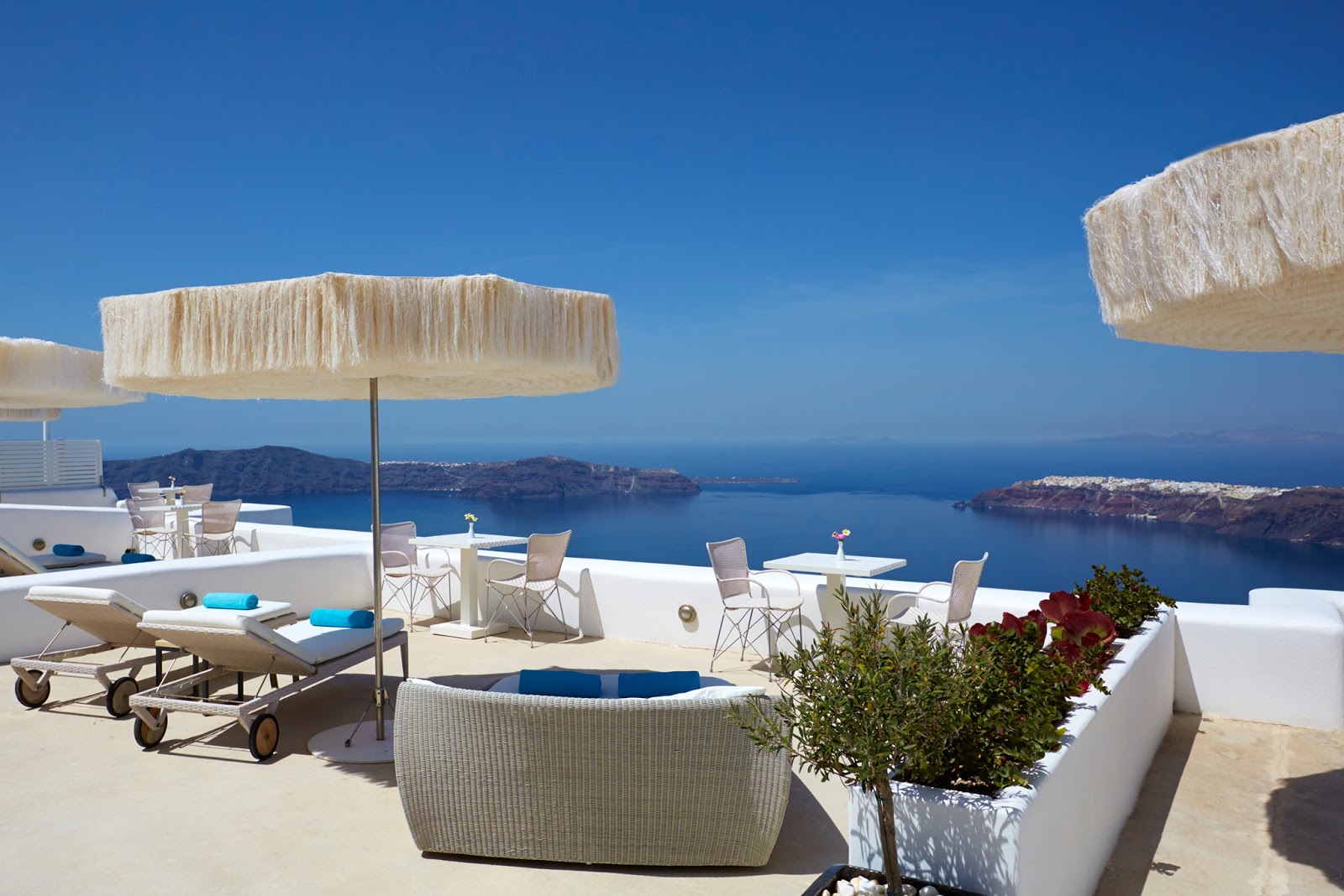 Ayoba Santorini