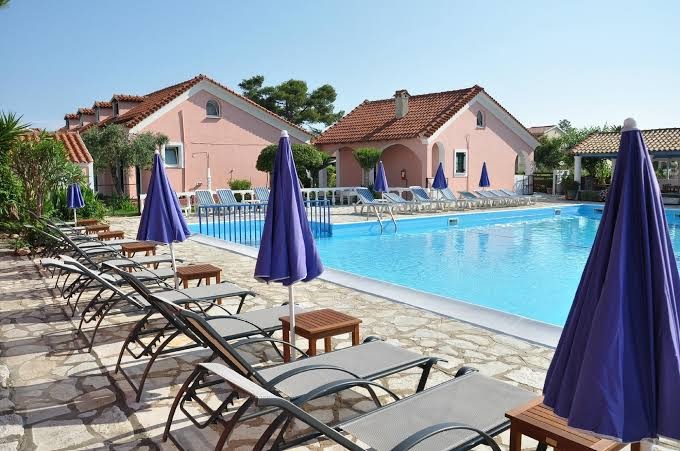 Babis Apartments & Studios Iremia