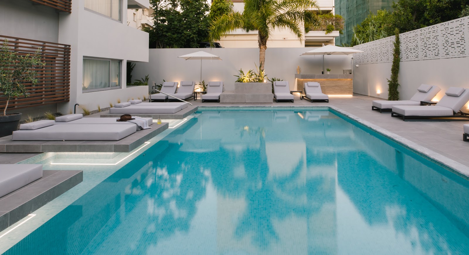 Blazer Suites Hotel
