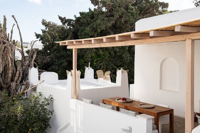 Bluetopia Suites
