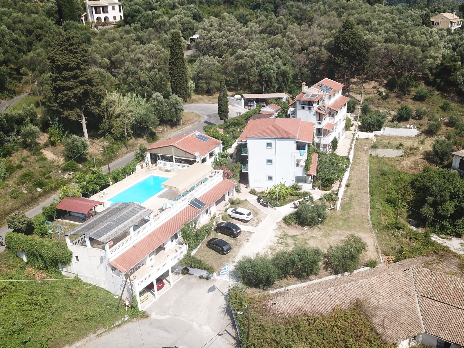 Brentanos Apartments