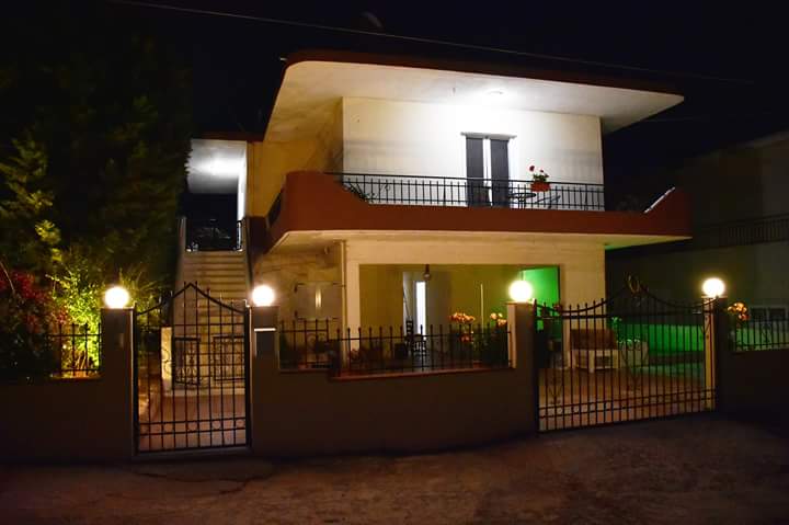 Carpe Diem Apartments near the Athens airport