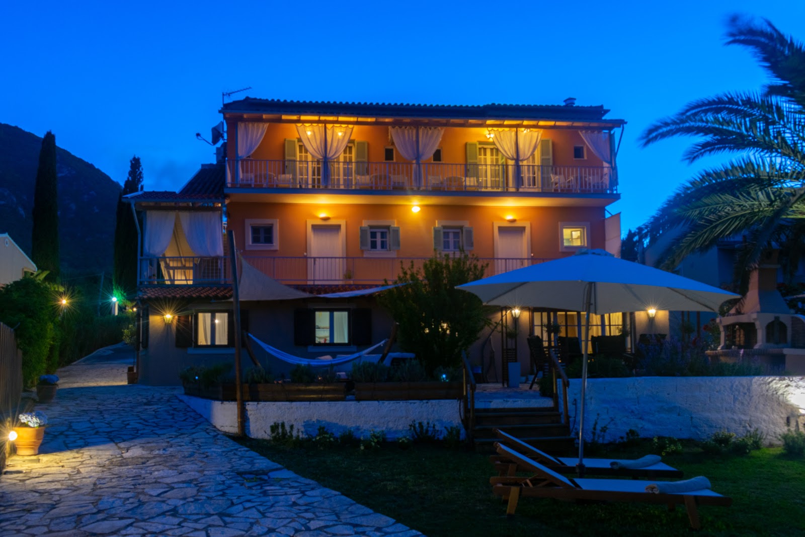 Corfu Glyfada Beach Menigos Villas & Apartments