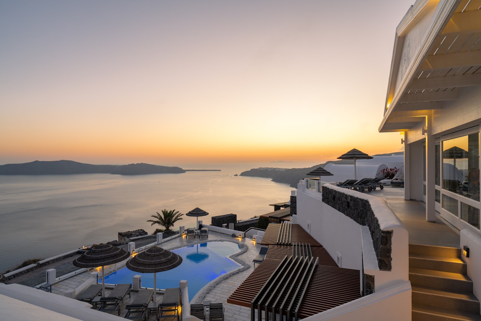 CSky Hotel Santorini