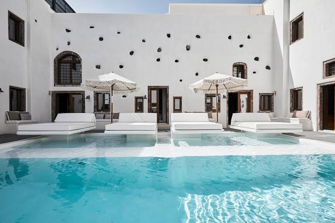 Day Dream Luxury Suites