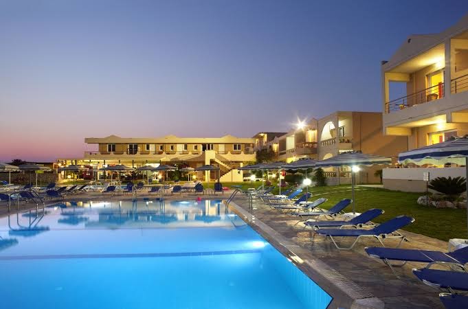 Dionysos Hotel