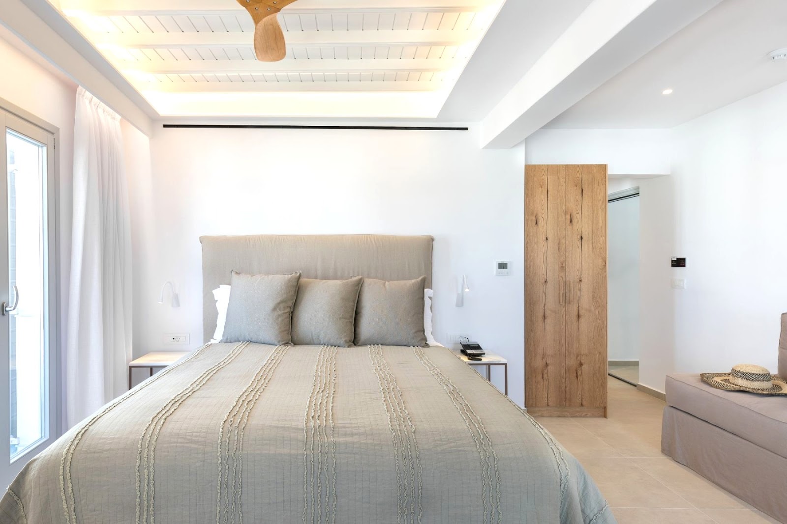 Elena Hotel