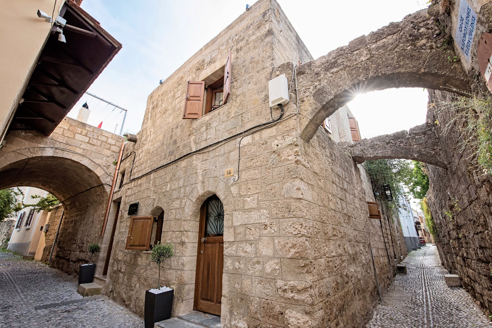 Eleni Rooms