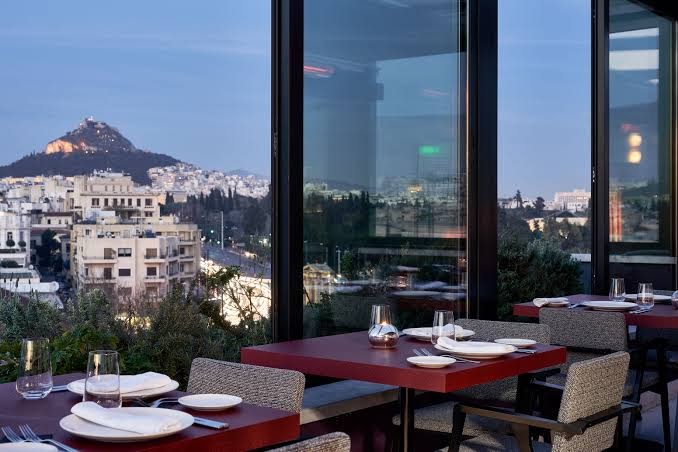 Elliot Neapoli, Athens