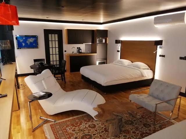 Haya Suites