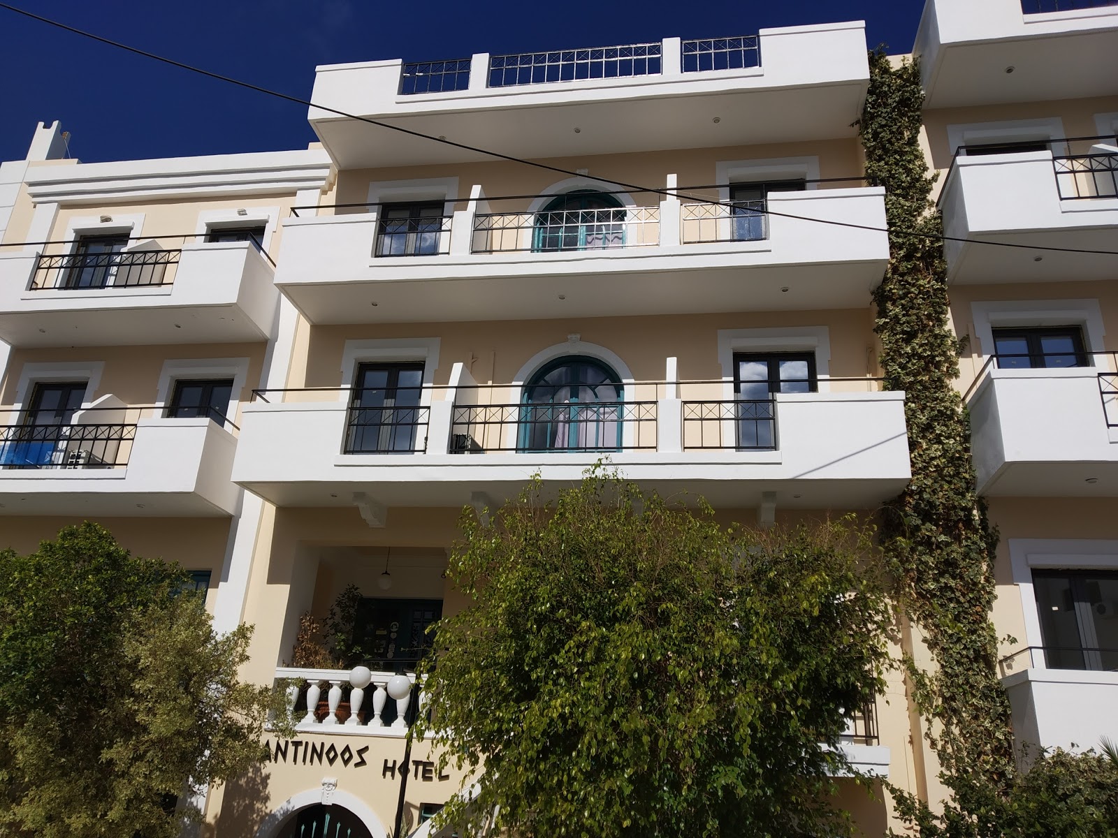 Helen Suites