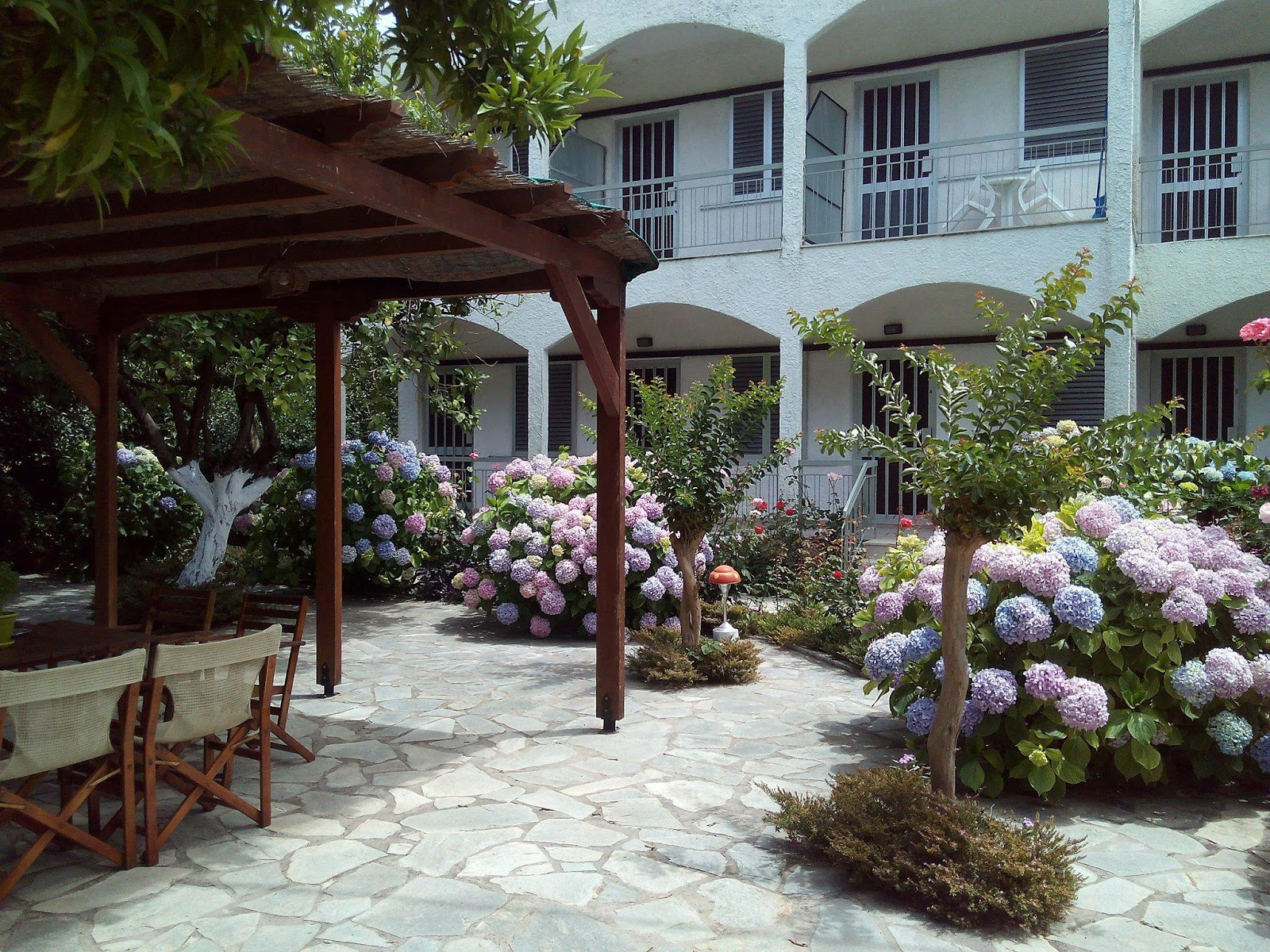 Hotel Kalamitsi Apartments
