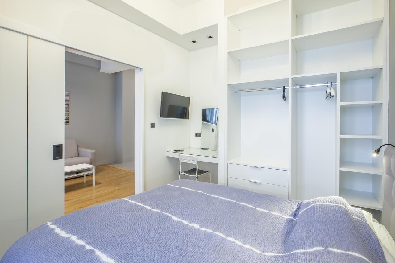 Kingsize Bed 2x2,20 Comfort Super Wifi 70 Mbps Studio!