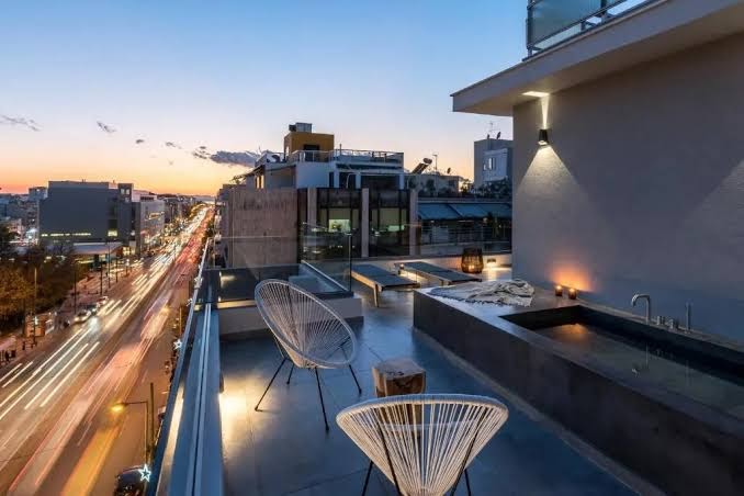 Koniama Acropolis Hotel
