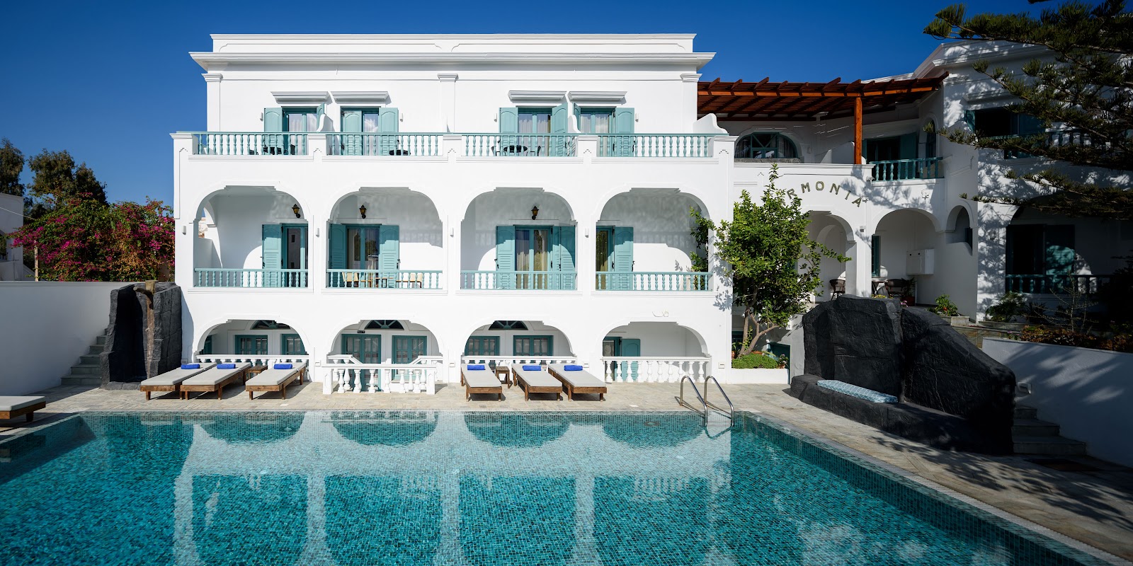 Levante Beach Hotel