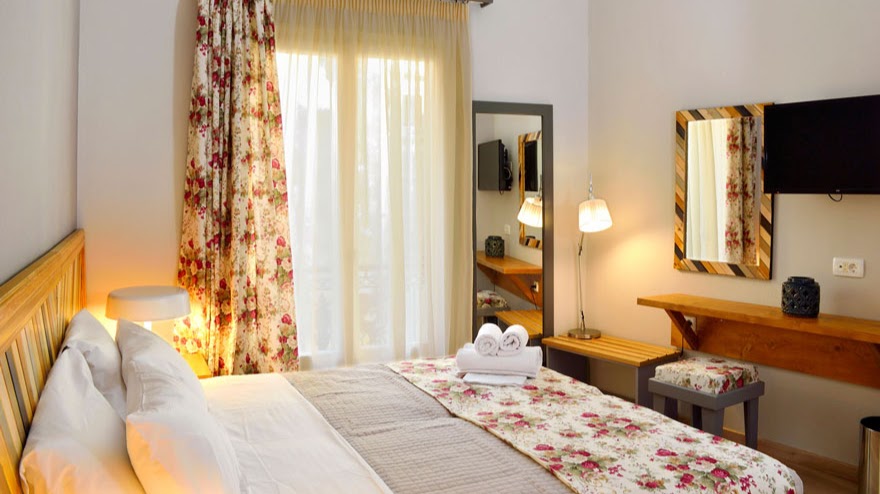 Lito Rooms