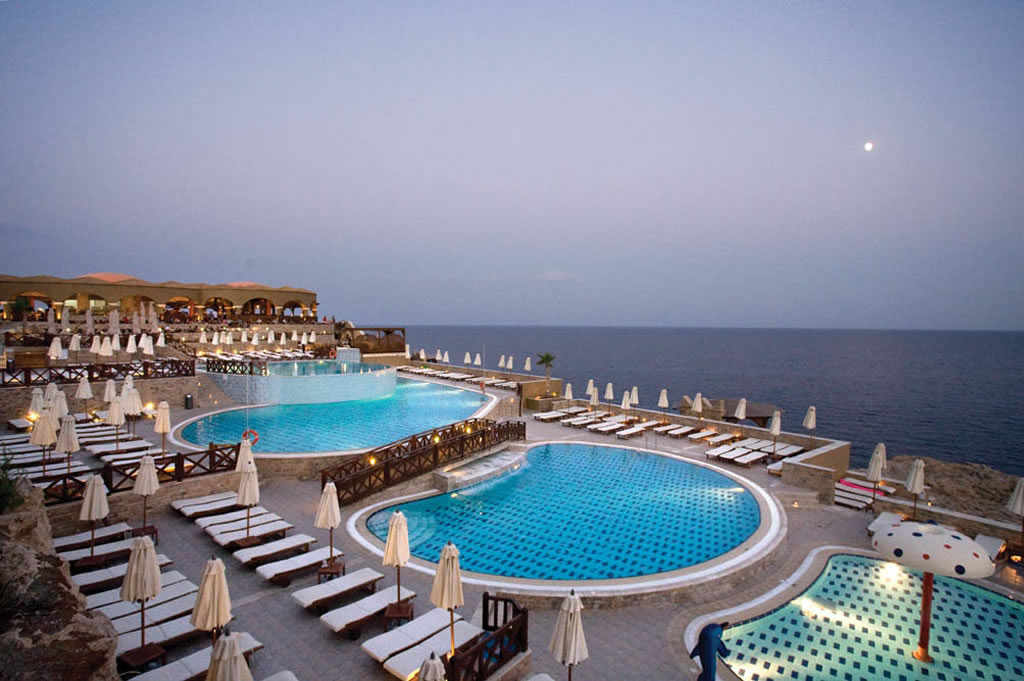 Louis Luxury Villa