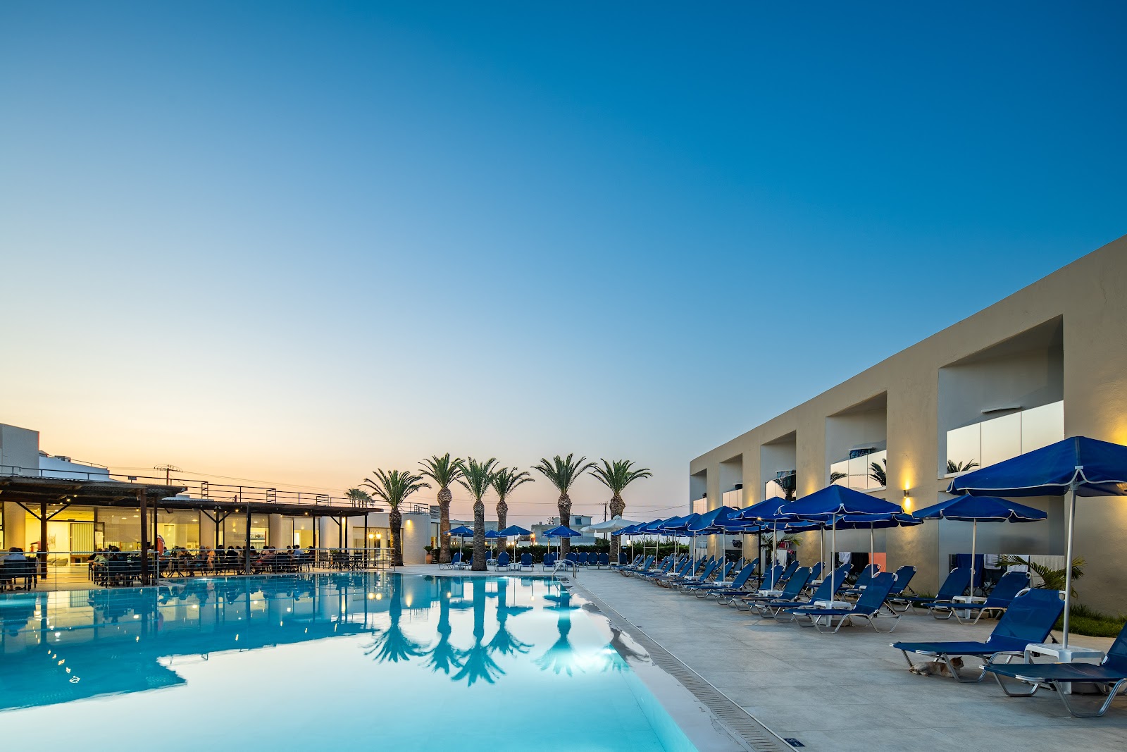 Marinos Beach Hotel