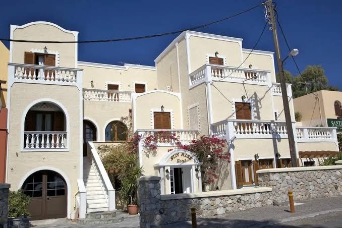 Melina Hotel