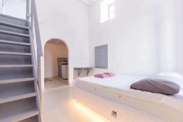 Mykonos Old Harbor Front Suite