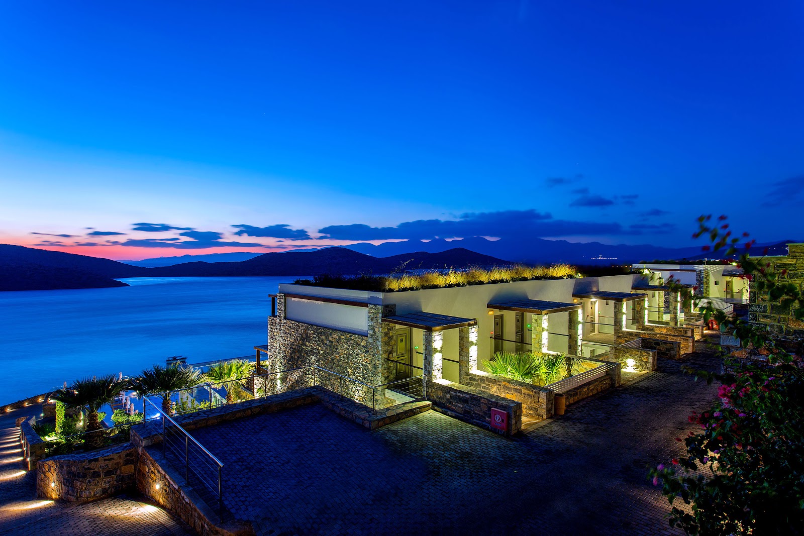Naiades Boutique Beach Hotel