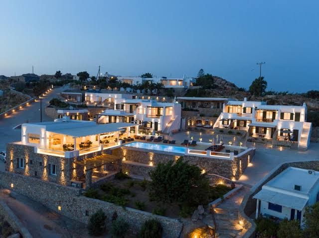 Nuca Mykonos