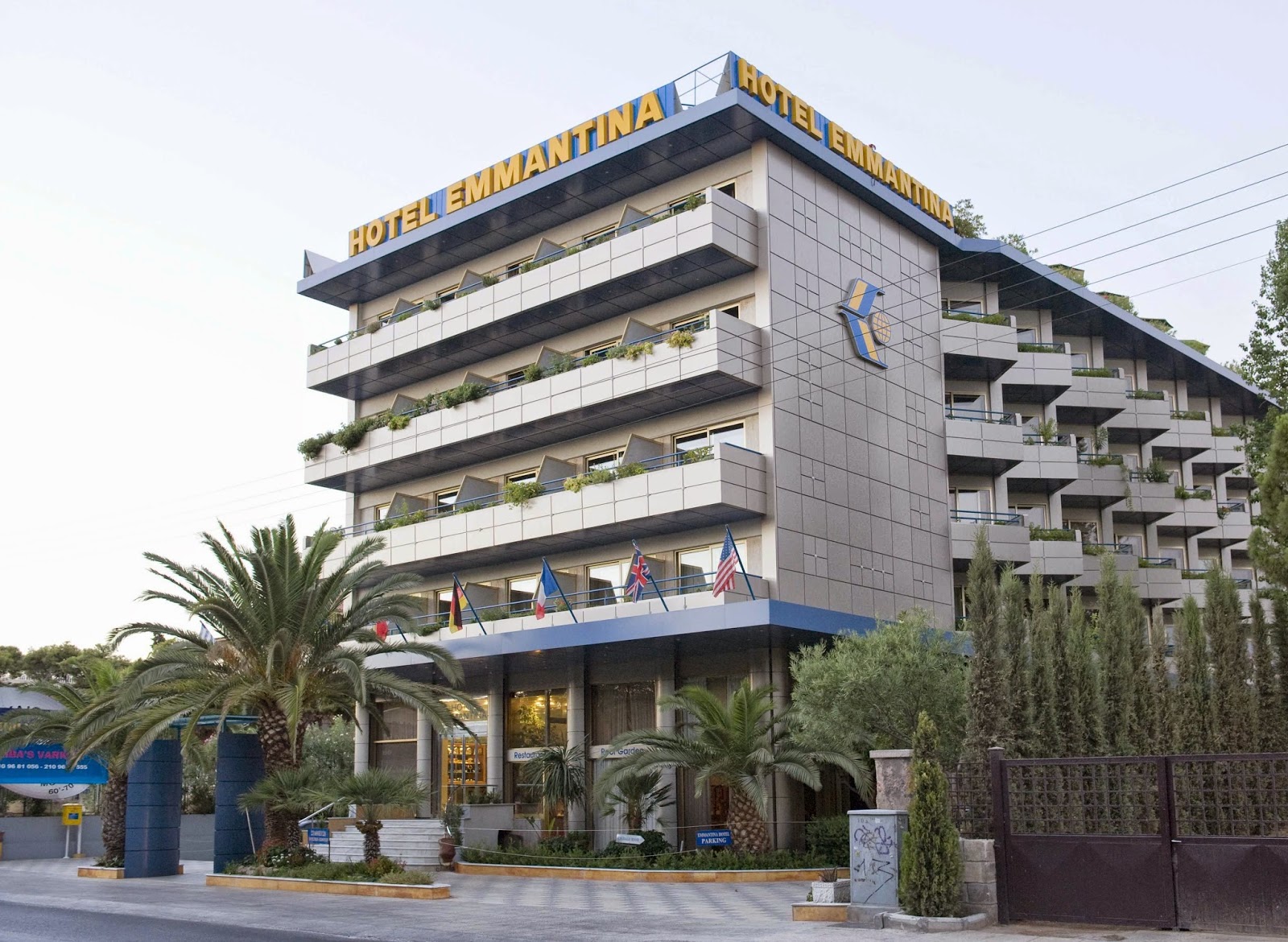 Oasis Hotel Apartments