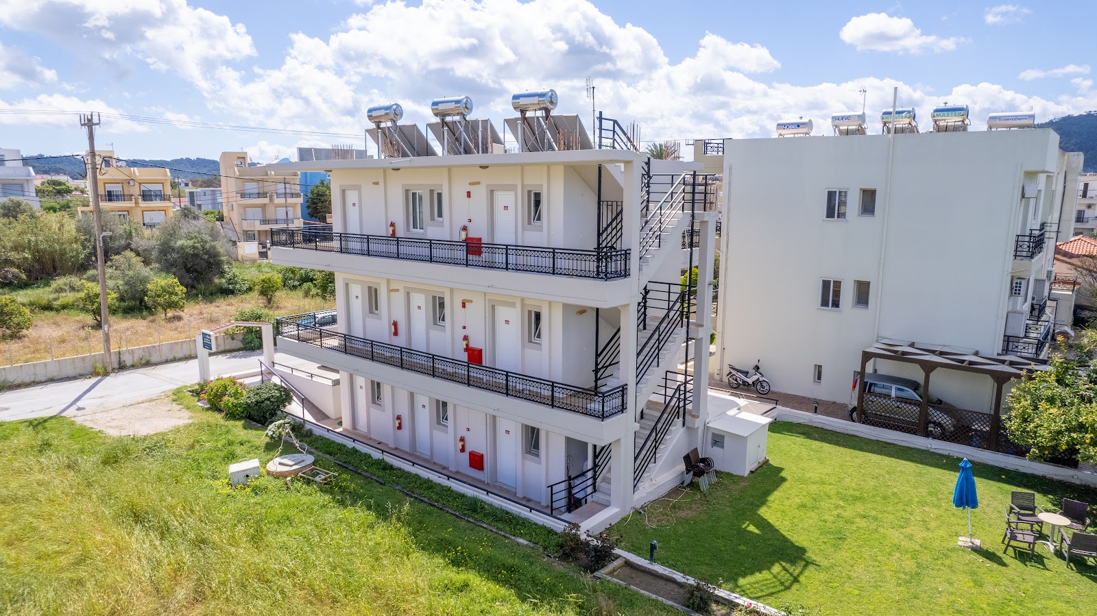 Paleos Hotel Apartments