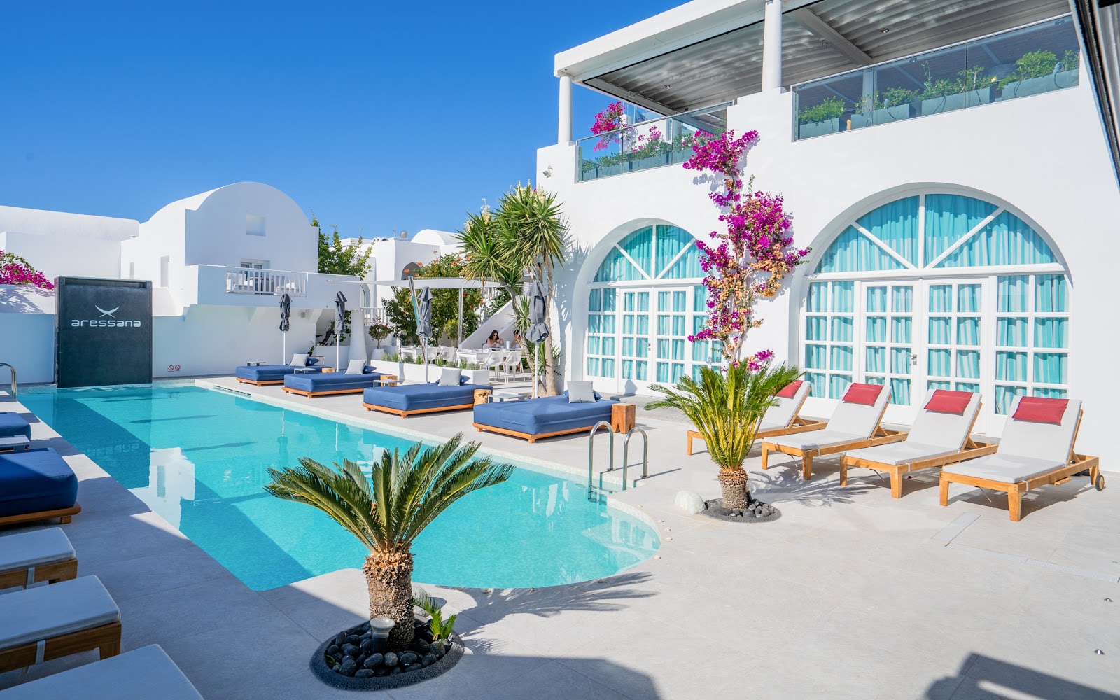 Pantelia Suites