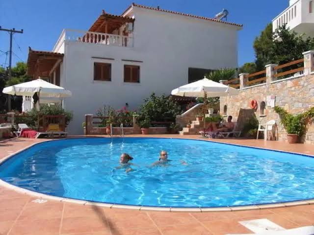 Paradise Hotel