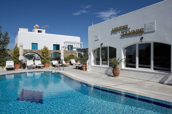 Pelican Town Hotel