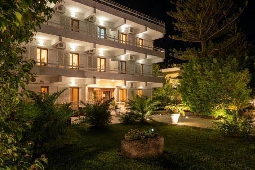 Relax Hotel