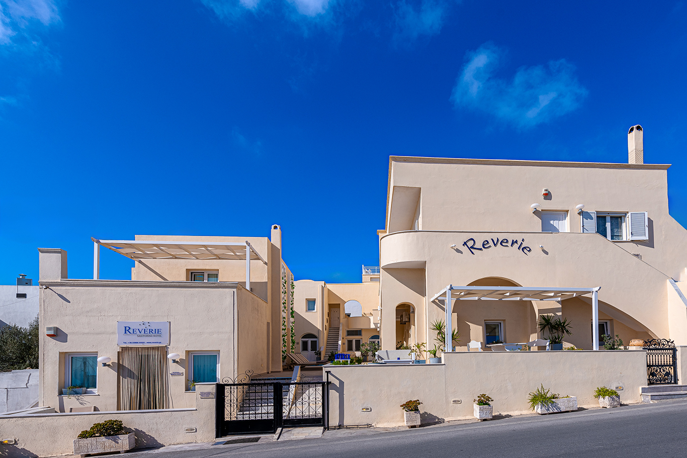 Reverie Santorini Hotel