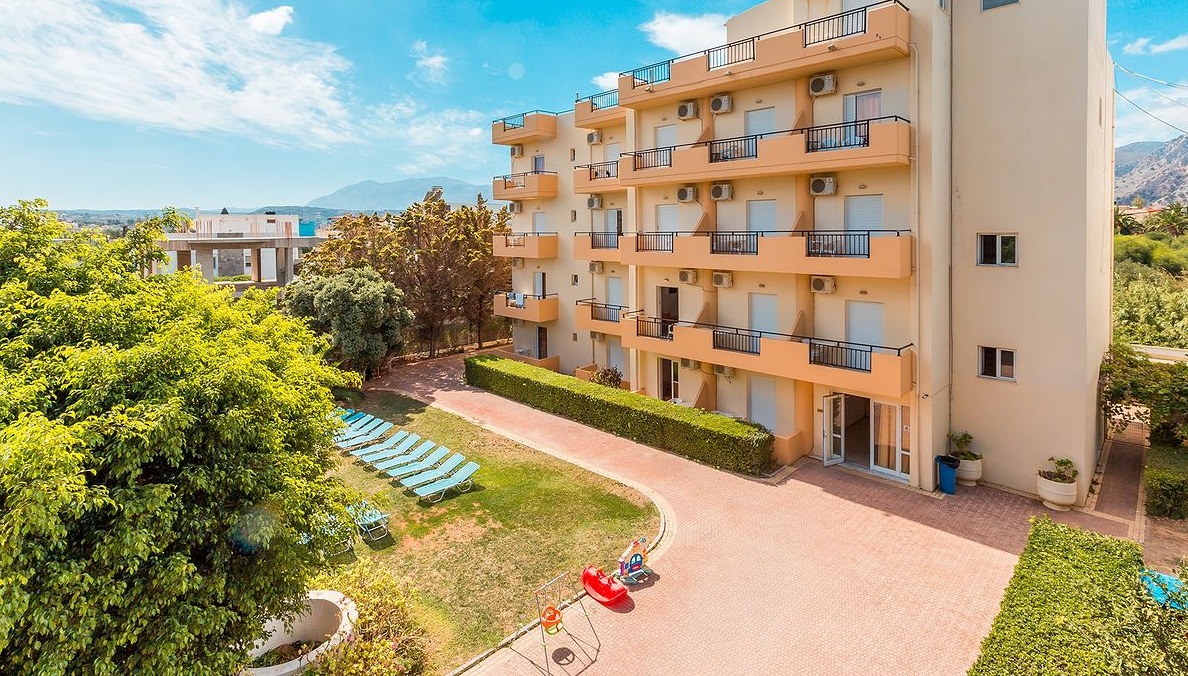 Roxani Hotel