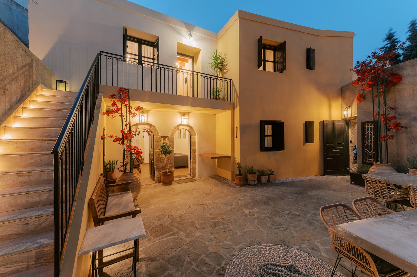 S. Nikolis Historic Boutique Hotel