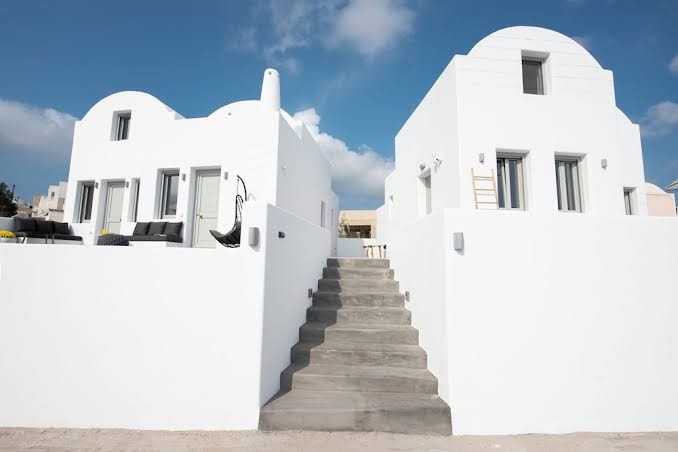 Santorini Traditional Suites