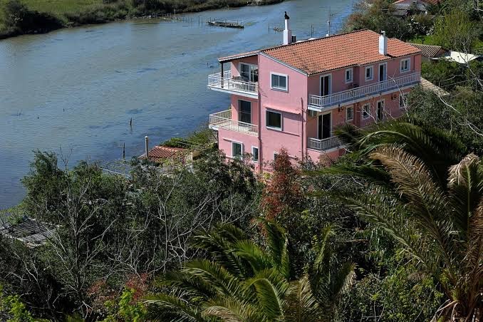 Seaview Mini villa