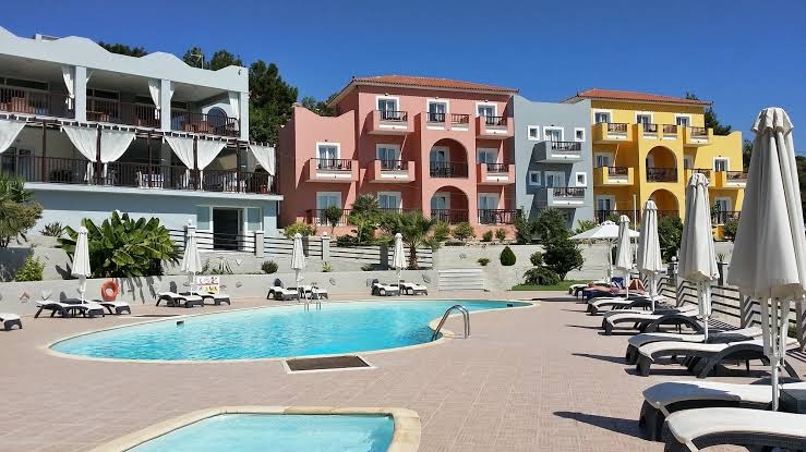 Sirenes Beach Samos