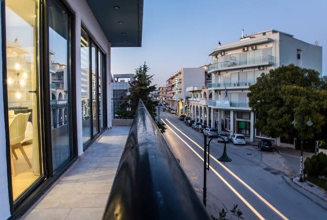 Spiros Apartments