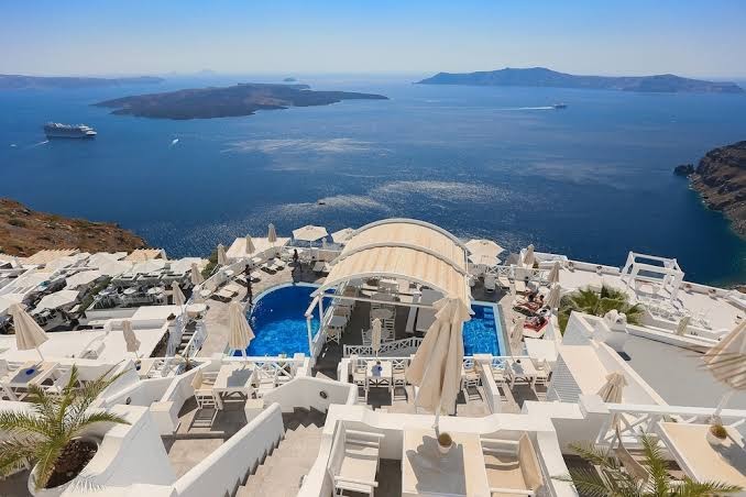 Sun Rocks Santorini
